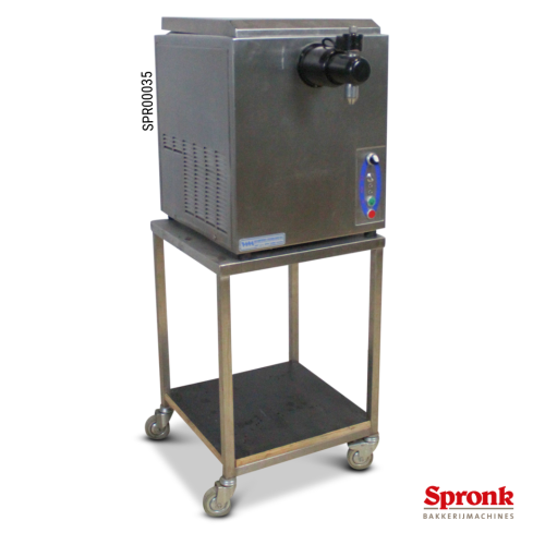 SPR00035-website-Slagroommachine-Euro-Cream2012.png Sanomat slagroommachine, type Euro-Cream 12