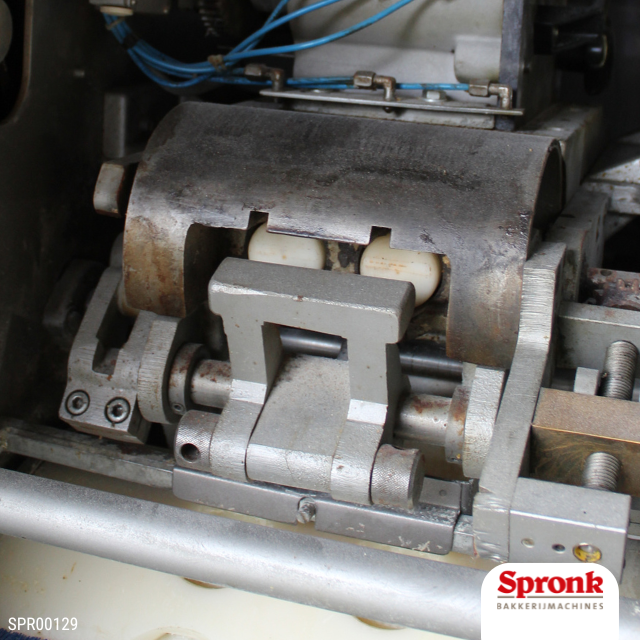 SPR00129-3.png kleinbroodmachine Kemper Twinstar