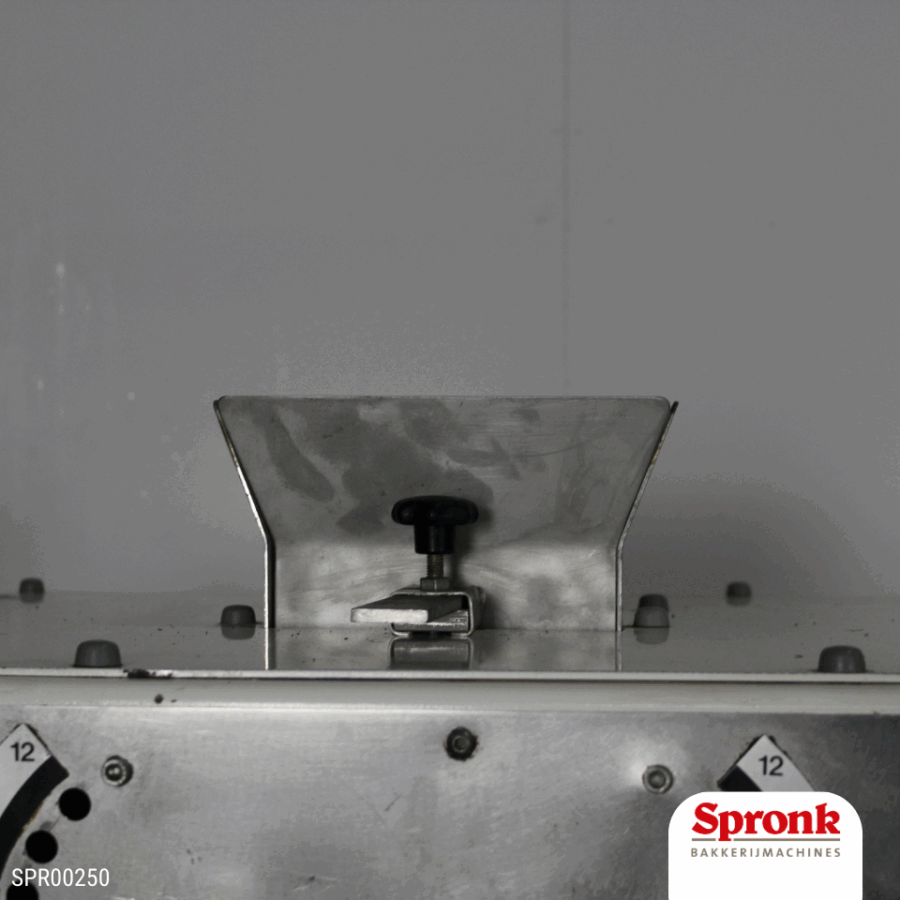 SPR00250-4-Opmaakmachine-Super202.png Gefra deegopmaak machine Super 2