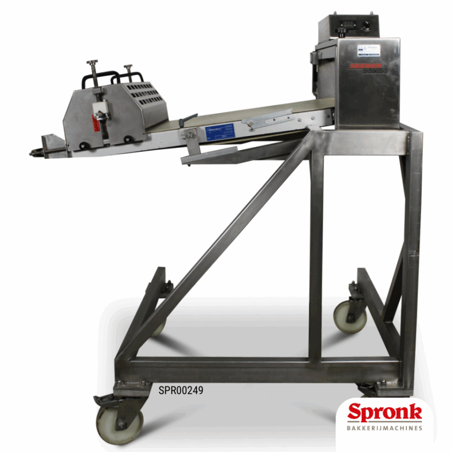 SPR00249-website-Vlaairaster20machine-ZTG600A.png Seewer Rondo vlaairastermachine, type ZTG600A