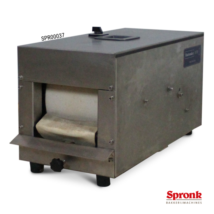 Op 't Root puntbroodmachine