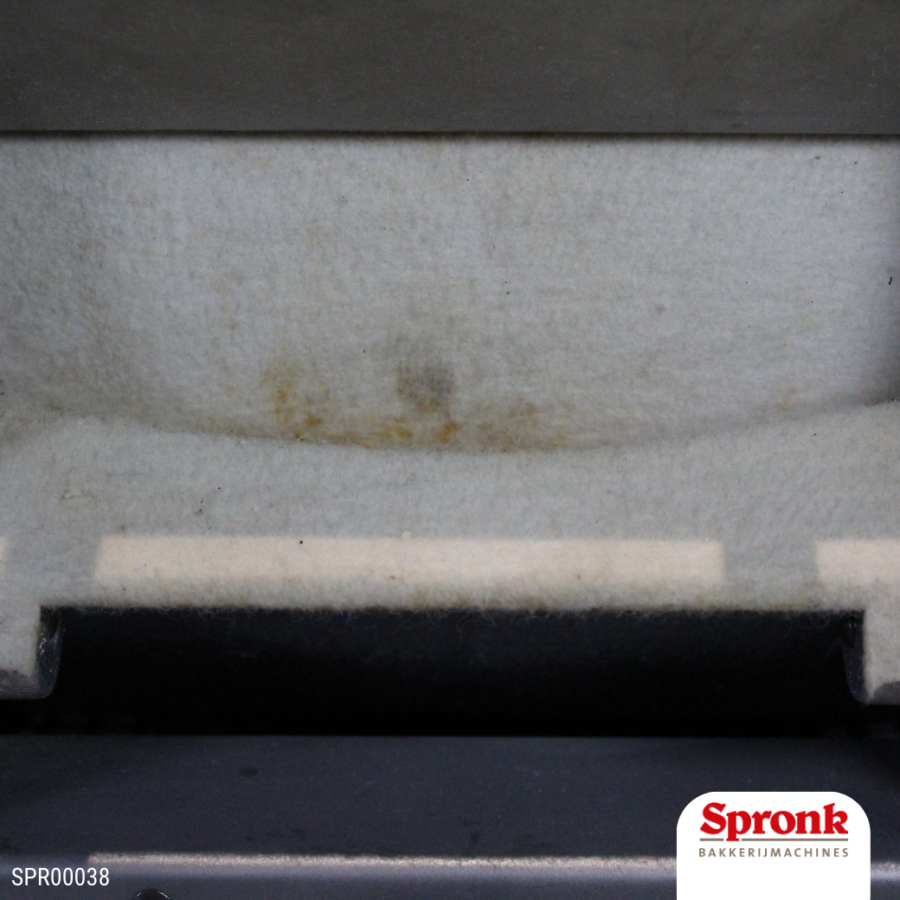 Op 't Root puntbroodmachine, type MM100