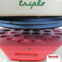 Verdeel- en opbolmachine, Erica Record-type halfautomaat (T221)