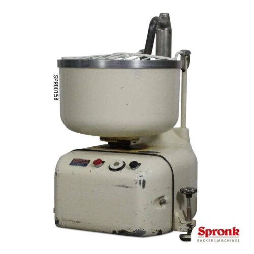 SPR00158-website-1.jpg F kneder, Kemper-type F30