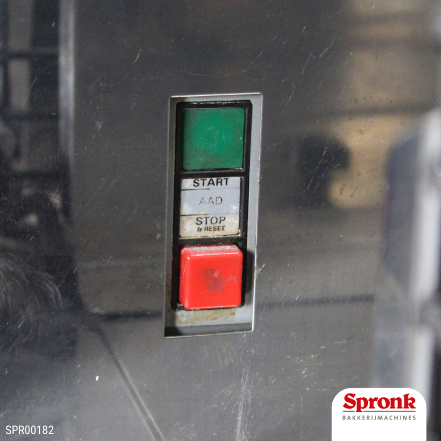 SPR00182-4-1.png Opmaakmachine, Mono-type Multi Moulder