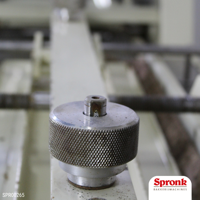 SPR00265-2-Opmaakmachine-3.png Opmaker, Kemper - type Princes