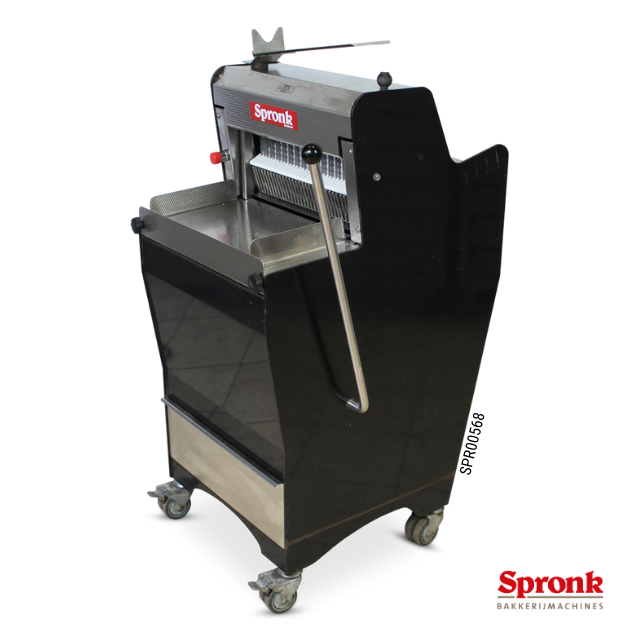SPR00568-2-Snijmachine.png Broodsnijmachine, fabr. ABO