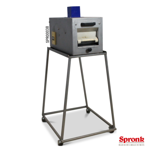 Puntbroodmachine, Op 't Root-type MM100