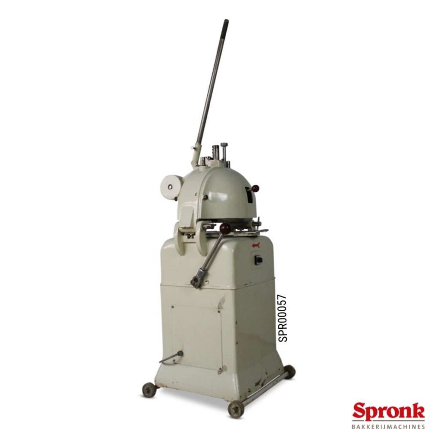 Verdeel- en opbolmachine, Import-type half automaat
