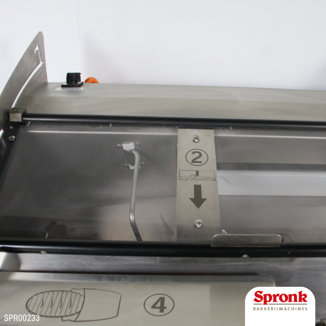 SPR00233-4-3.png Broodsnijmachine, Treif-type Diskus SB