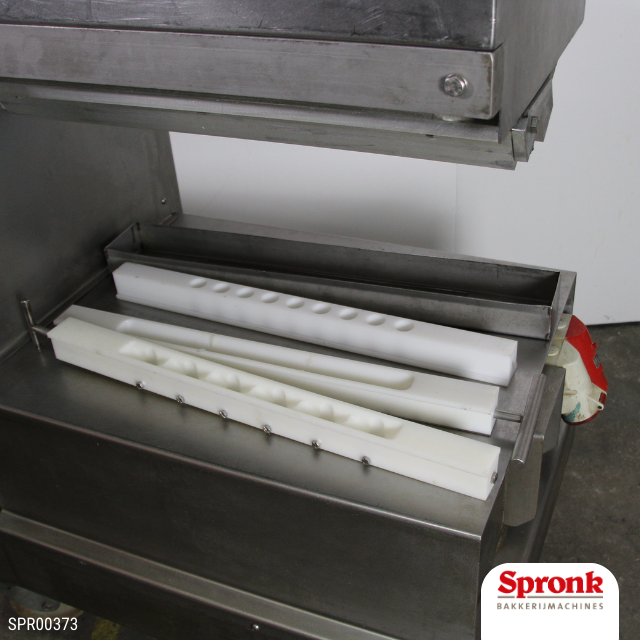 SPR00373-3-Doseermachine-4.png Doseermachine, Tromp- type 2-wals