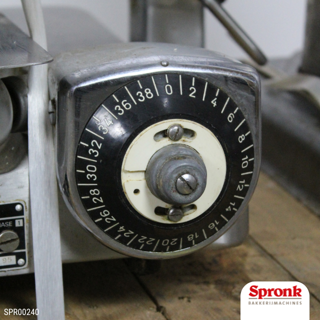 SPR00240-3-Vleessnijmachine-834-S Vleeswaren snijmachine, Berkel-type 834 S