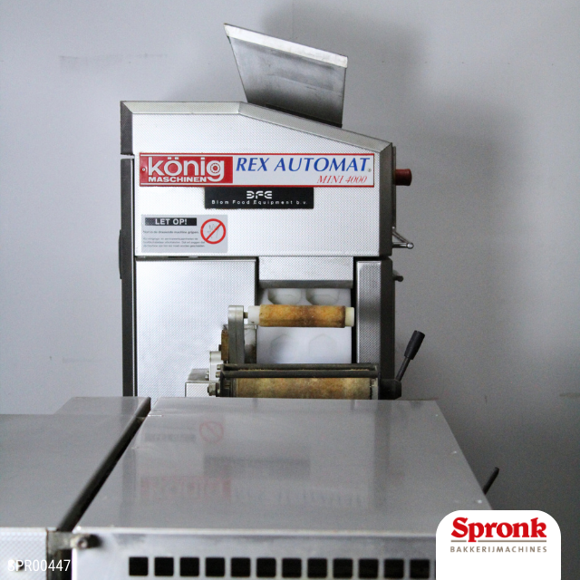 SPR00447-1-Kleinbroodmachine Kleinbrooddeegverdeel- en opbolmachine, König-type Mini REX 4000