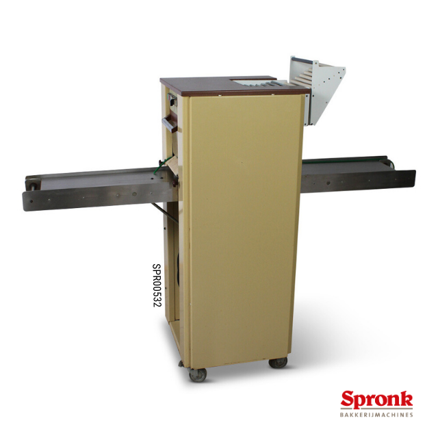 SPR00532-3-Koekjesvormmachine Koekjesvormmachine, Kalmeijer-type 4 rijen