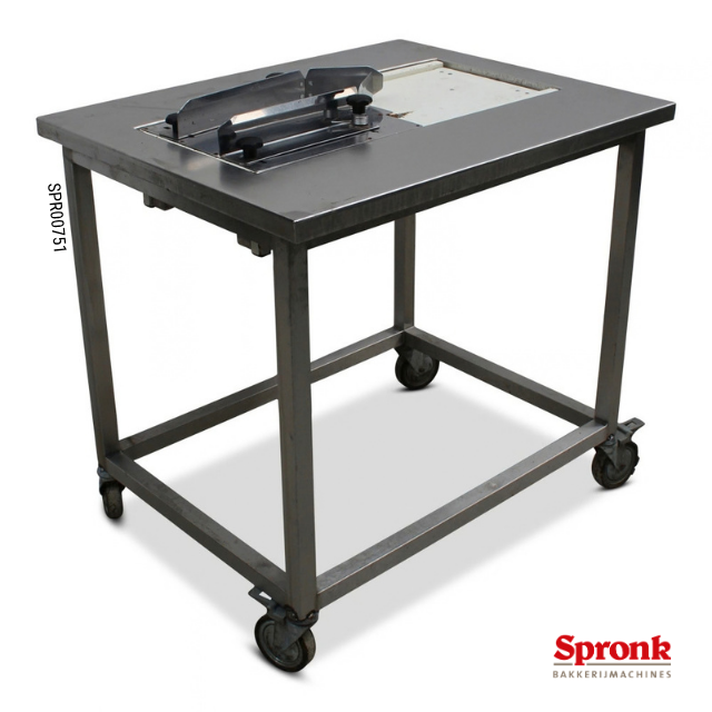 SPR00751-2-Zakkenblaasapparaat Zakkenblaasapparaat geïntegreerd in werktafel